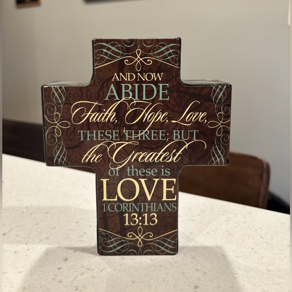 1 CORINTHIANS 13:13 CROSS DECOR